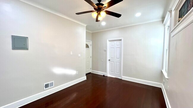 Building Photo - 210 Claremont Ave