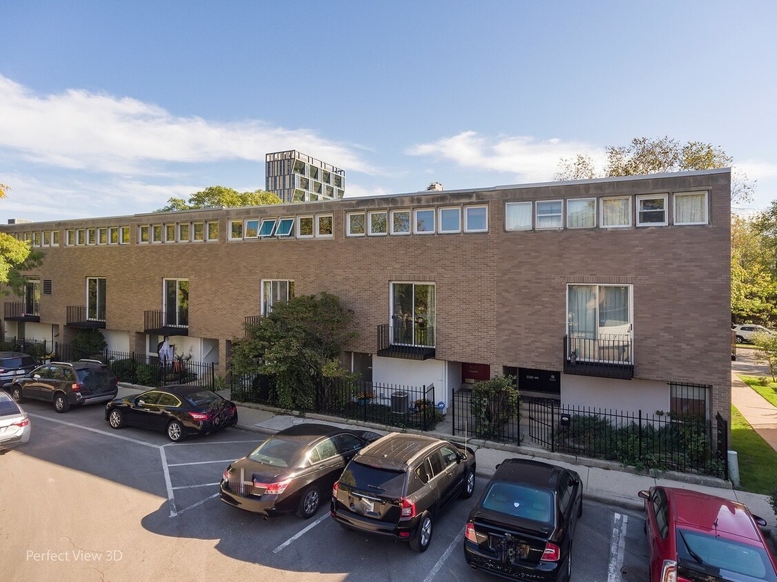 Primary Photo - 5647 S Harper Ave