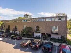 Building Photo - 5647 S Harper Ave
