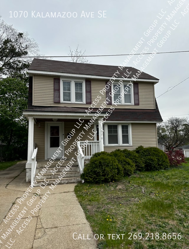 Primary Photo - 1070 Kalamazoo Ave SE