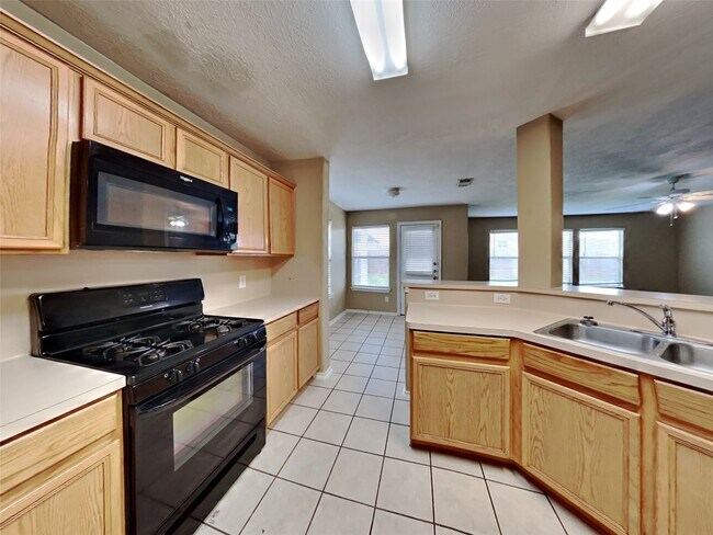 Foto del edificio - 8030 Echinacea Dr