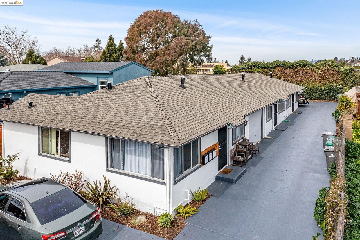 Foto principal - 530 59th St