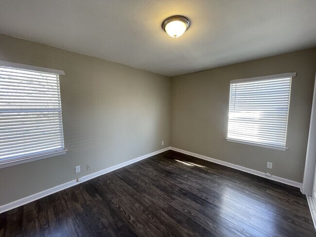 Foto del edificio - 2513 Greenway St