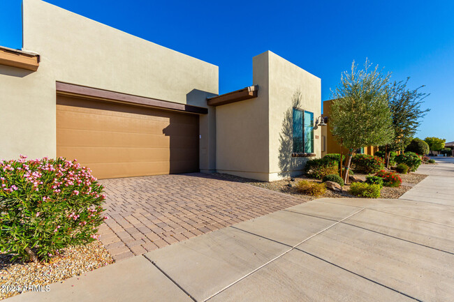 Building Photo - 36099 N Copper Hollow Way