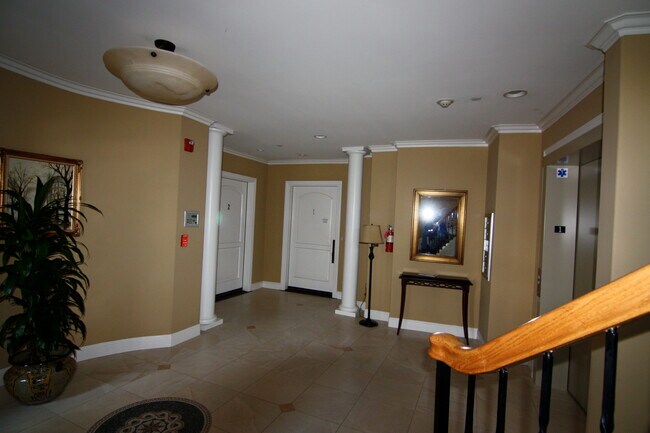 Building Lobby - 535 Almer Rd