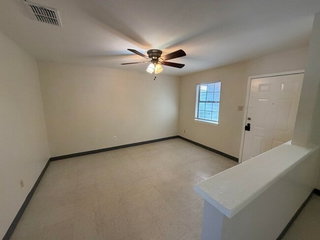 Foto del edificio - 3801 Salinas Ave