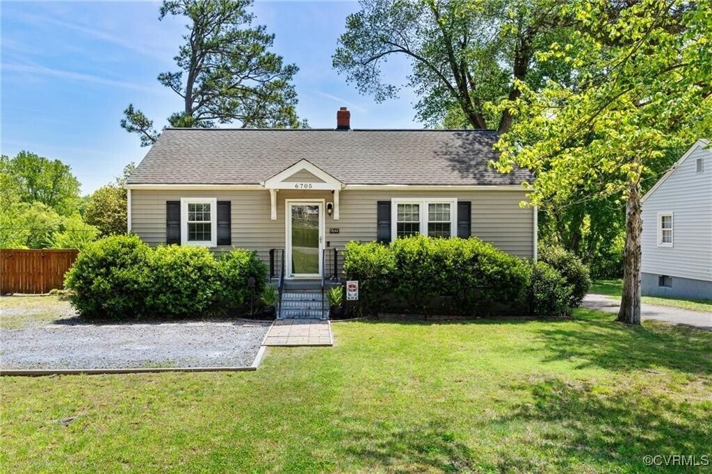 Foto principal - 6705 Horsepen Rd