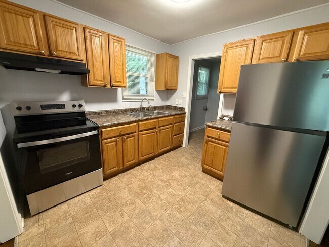 Foto del edificio - 515 Oak Ln