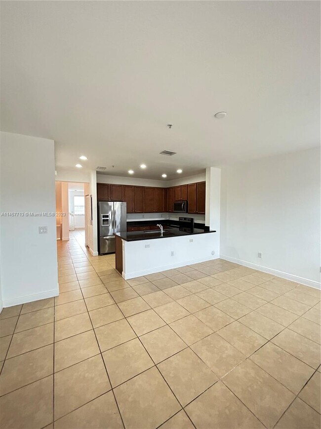 Foto del edificio - 968 SW 147th Ave