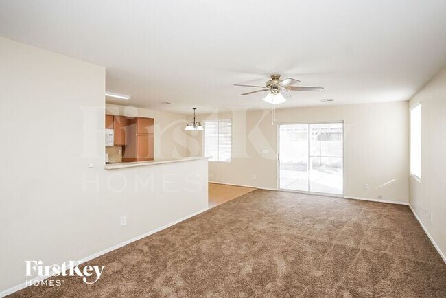 Building Photo - 722 Carlos Julio Ave