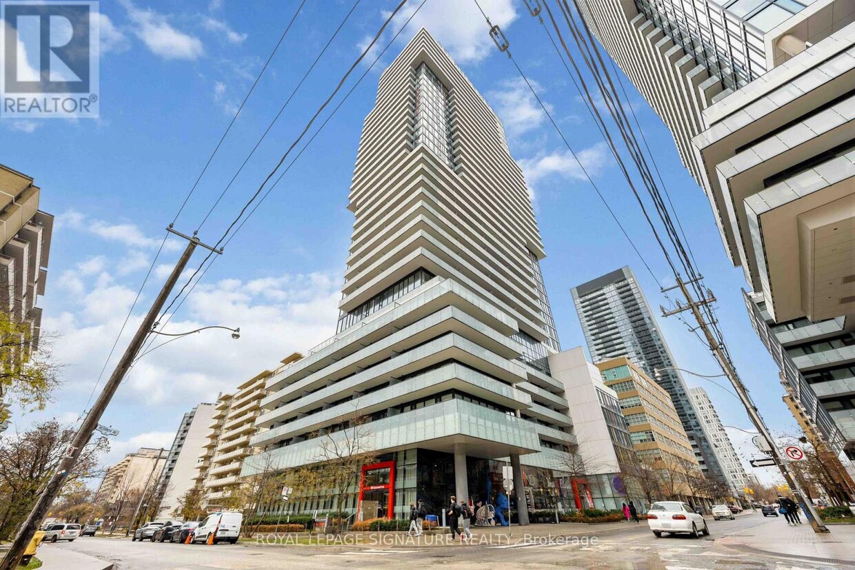 Photo principale - 185 Roehampton Ave