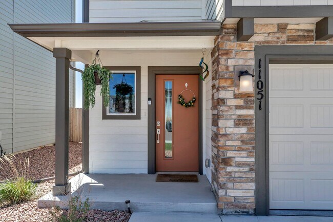 Building Photo - Like new home on Linley for rent