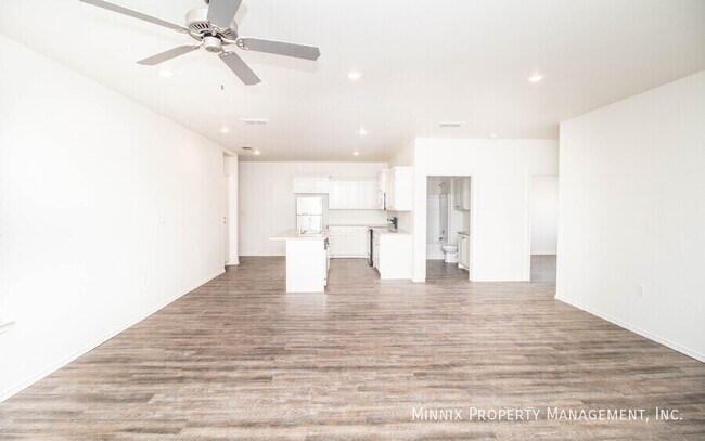 Foto del edificio - 6912 21st. St.-