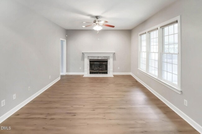Building Photo - 301 Perry Creek Dr