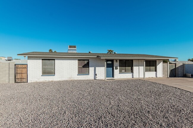 Building Photo - Beautiful 4 bedroom home in Tempe on a cul...