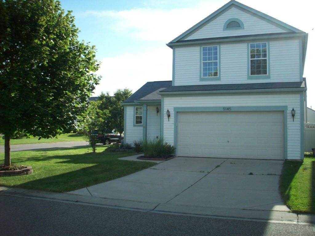 5145 Meadow Crest Cir, Holly, MI 48442 House Rental in Holly, MI