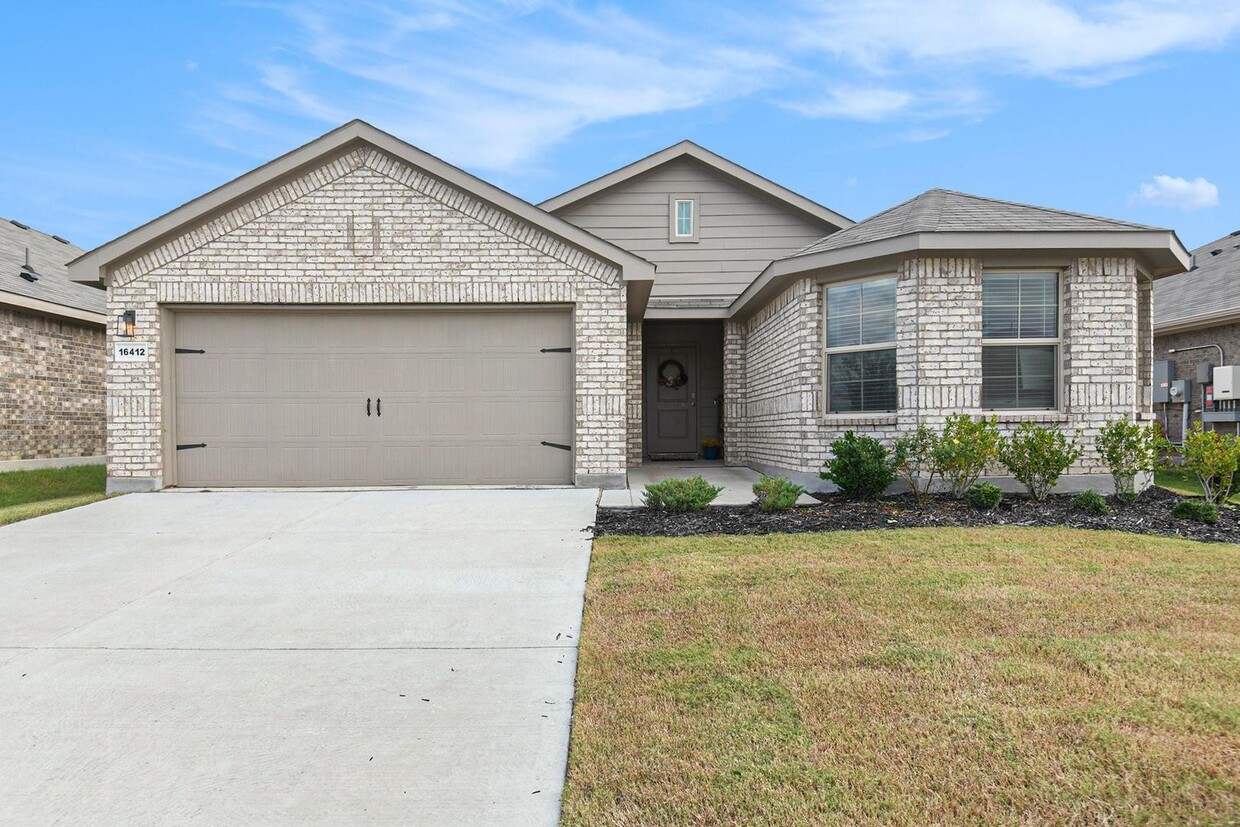 Primary Photo - LOVELY HOME IN THE LIBERTY TRAILS ADDITION!