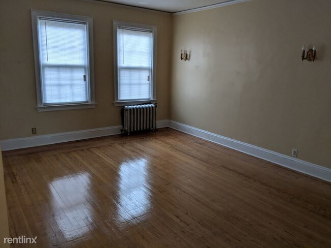 Building Photo - 1 br, 1 bath Apartment - 31 Vine st
