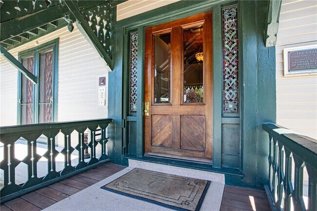 Foto del edificio - 35 Chastellux Ave