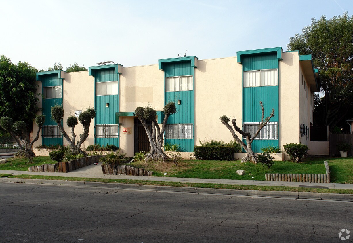 Foto del edificio - 903 N Eucalyptus Ave