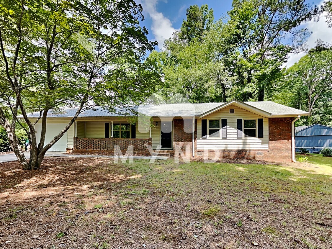 Primary Photo - 2102 Red Berry Ln SW