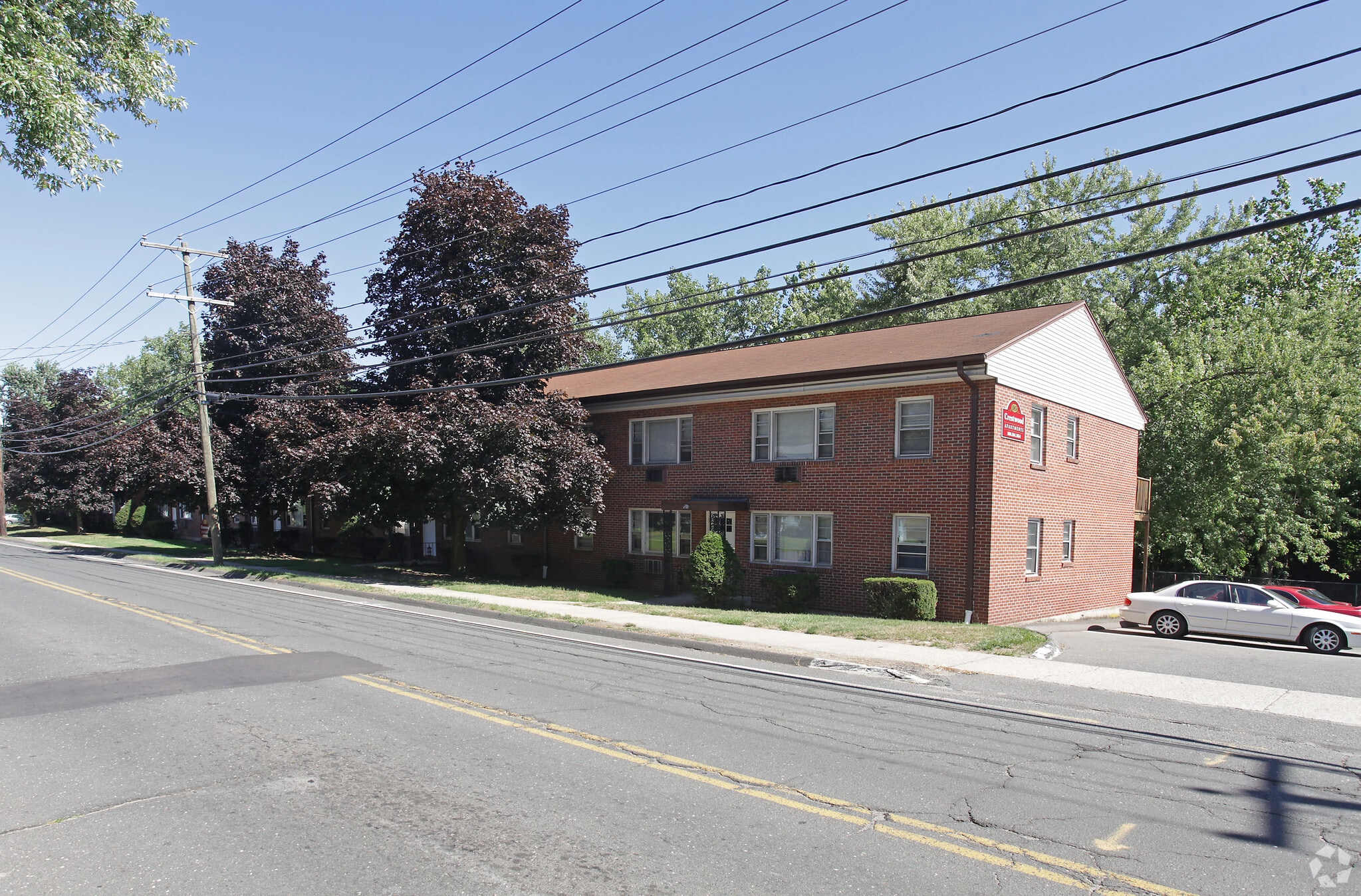 Crestwood Apartments