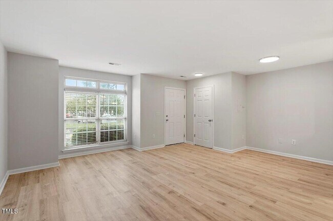 Foto del edificio - 8600 Neuse Landing Ln