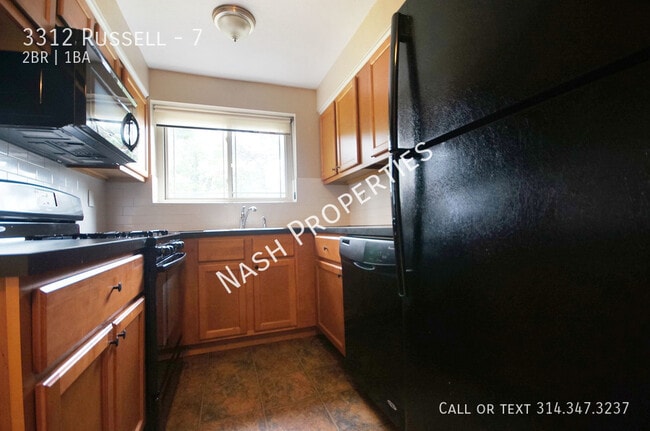 Building Photo - 3312 Russell-7