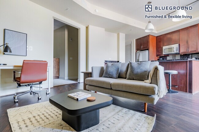 Foto del edificio - 214 Barton Springs Rd