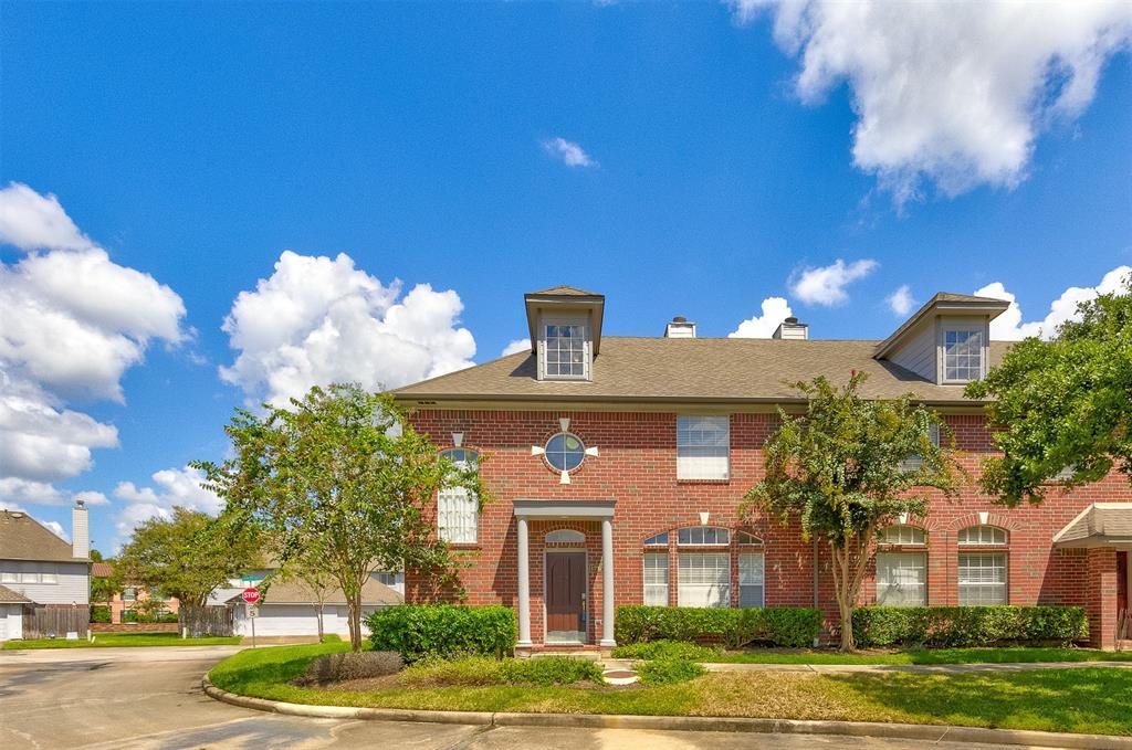 1297 El Camino Village Dr, Houston, TX 77058 Condo for Rent in
