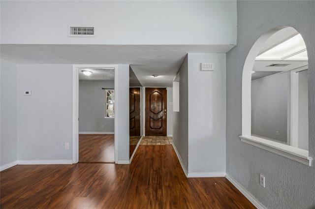 Foto del edificio - 1518 Camelia Dr