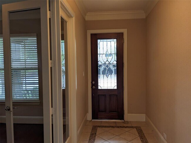 Building Photo - 627 Charleston Heights Ln