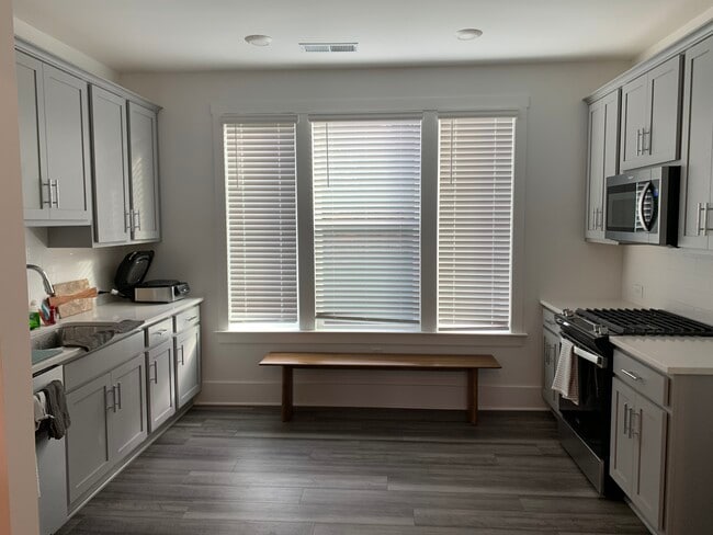 Building Photo - 1505 Layton Ln NW
