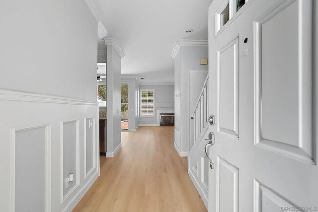 Building Photo - 413 Sanibelle Cir