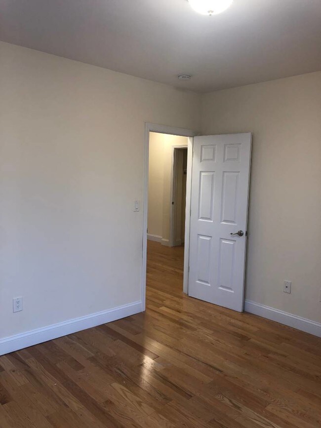 951 McLean Ave, Yonkers, NY 10704 House Rental in Yonkers, NY