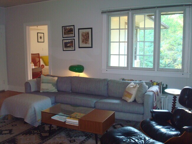 Sala de estar - 457 Paris Ave SE