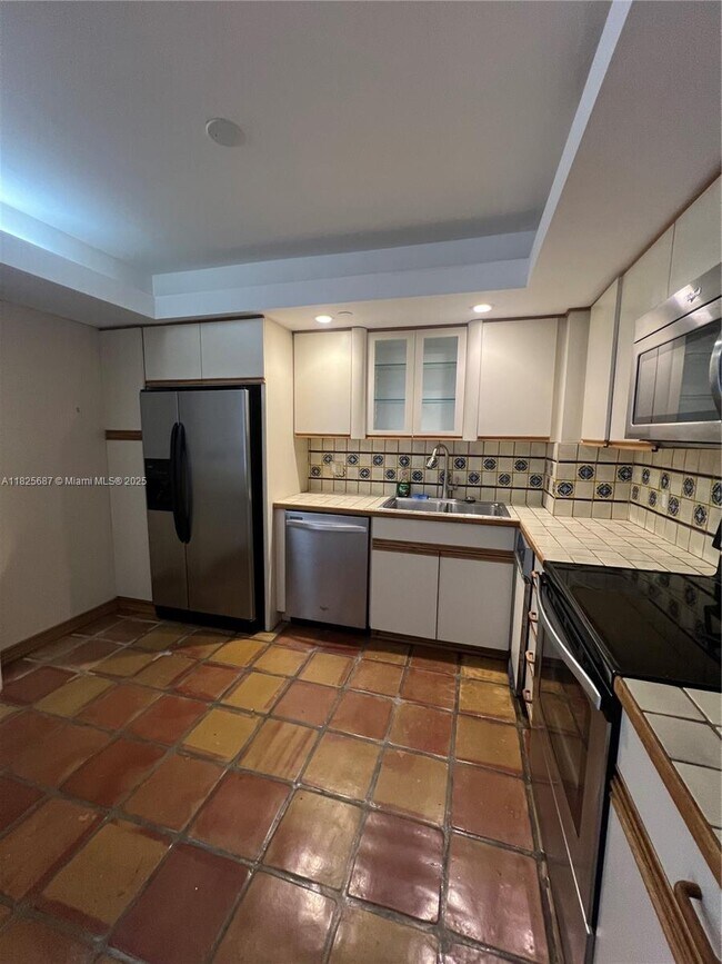 Building Photo - 11113 Biscayne Blvd