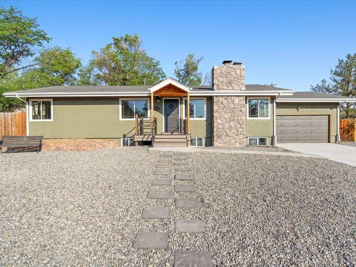 Primary Photo - 1006 Zodiac Dr