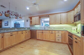 Building Photo - 16672 78th Dr N