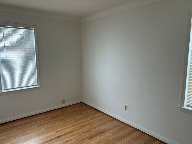 Foto del edificio - 4138 Lafayette Blvd