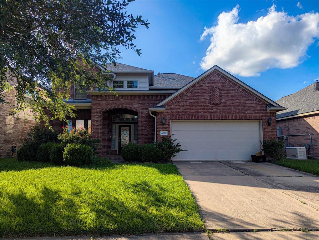 Foto principal - 6026 Oxford Lake Dr