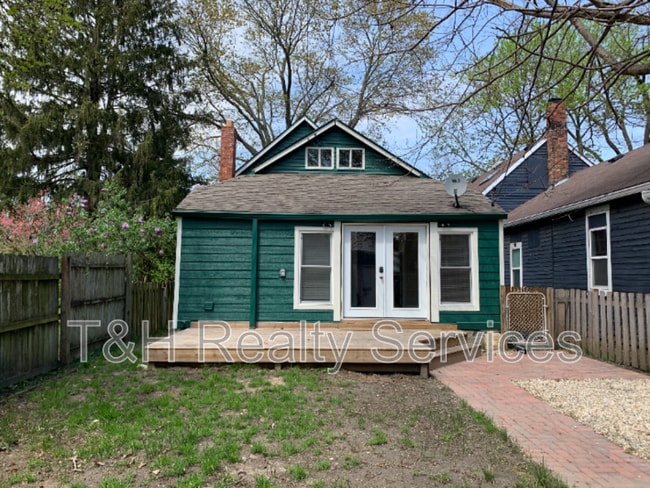 Building Photo - 631 Prospect St