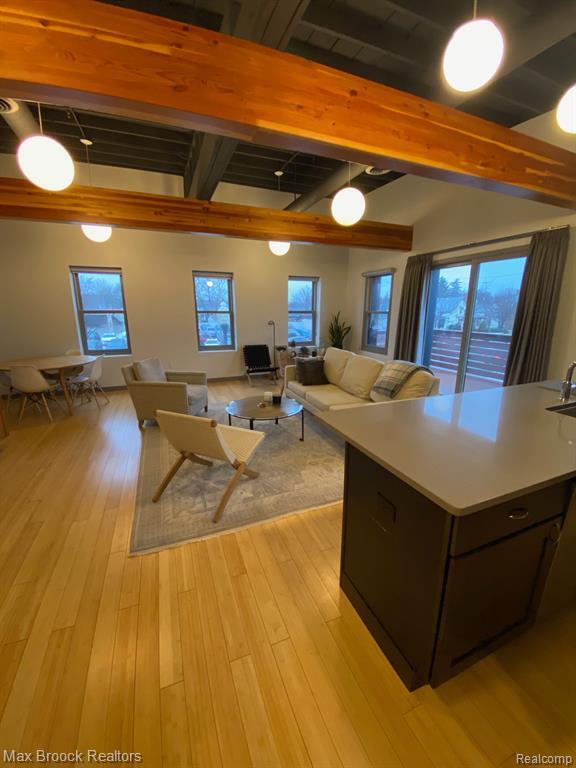 Foto del edificio - 510 N Main St