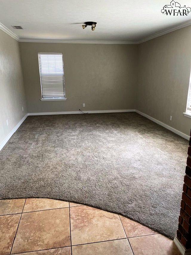 Foto del edificio - 705 W Manes Ave