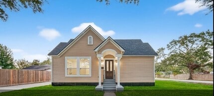 Building Photo - 2725 Avenue F