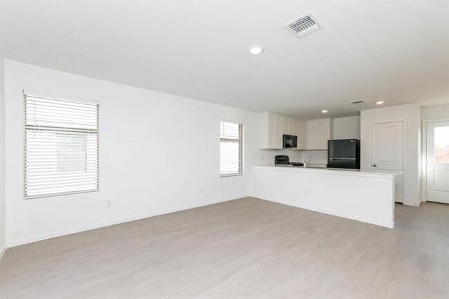 Building Photo - 12512 Huntington Rdg Wy