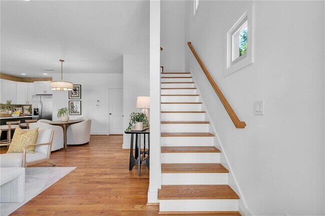 Foto del edificio - 976 Dunning St SE