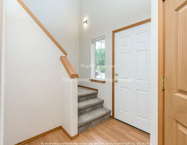 Foto del edificio - 5228-5230 SE Hull Ave
