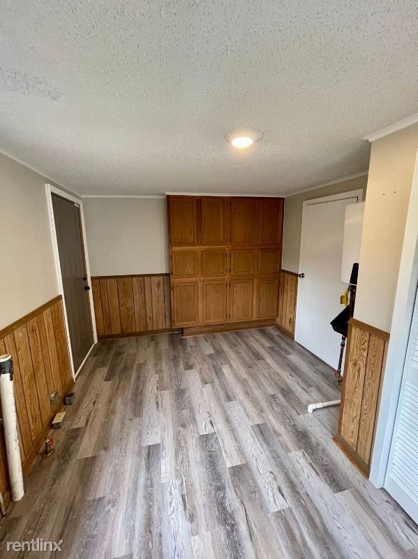 Building Photo - 4 br, 2 bath House - 301 SW 4th St