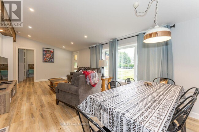 Photo du bâtiment - 3566 Bayou Rd